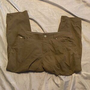 Kuhl Revolvr Stretch Lightweight Mens Khaki Pants Size 40 x 30